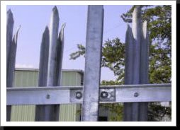 Palisade Fences2